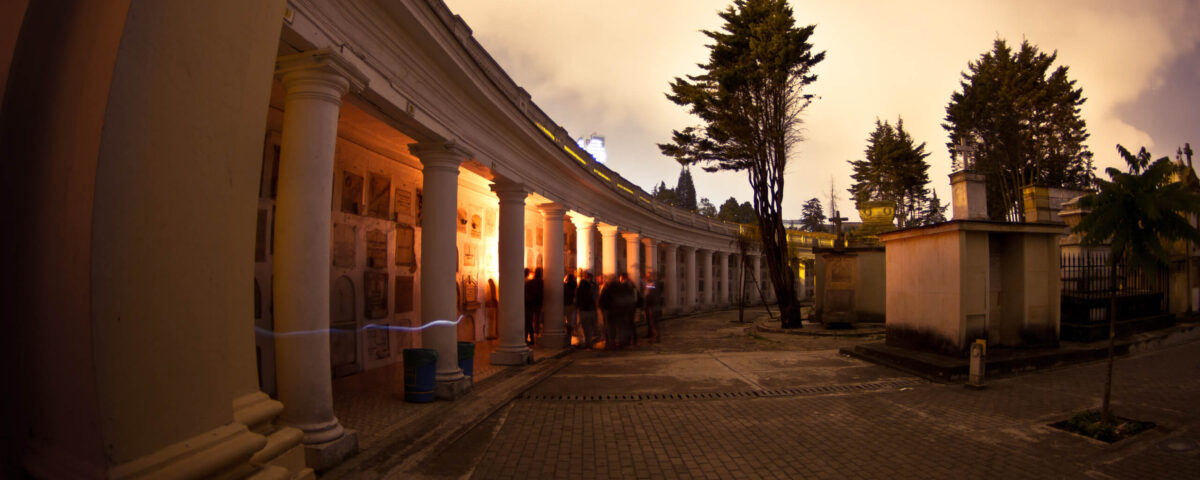 tour cementerio en bogota colombia